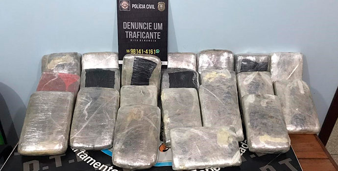 Polícia Civil apreende 21 quilos de droga em Santana
