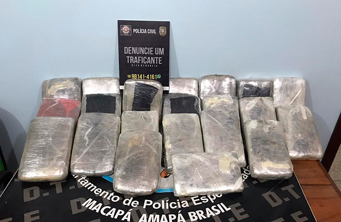 Polícia Civil apreende 21 quilos de droga em Santana