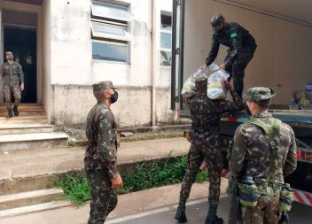 Exército inicia última etapa da entrega de cestas de alimentos no Amapá