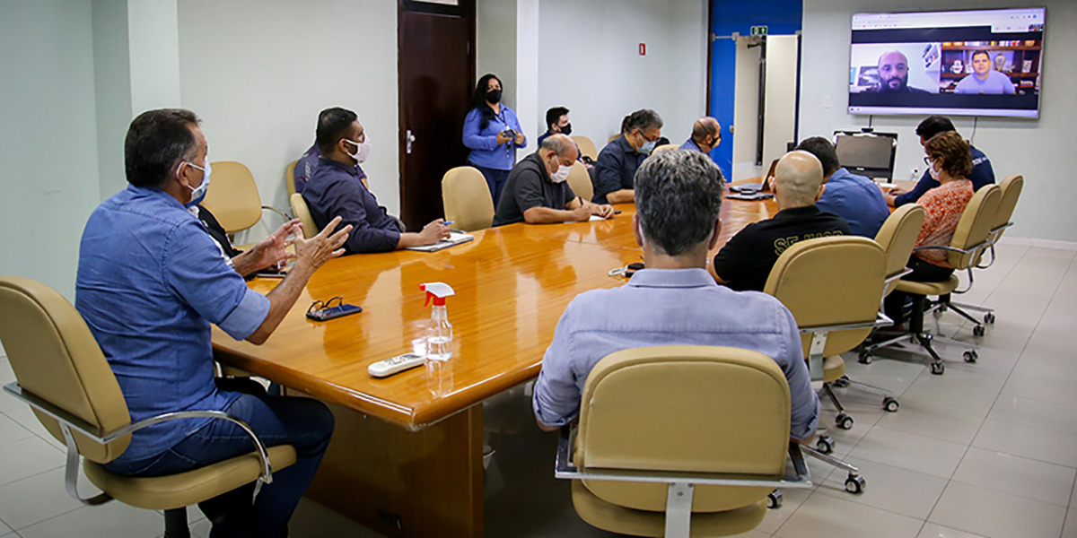 Em reunião com Davi, governador Waldez Góes apresenta andamento de obras e novos projetos para o AP