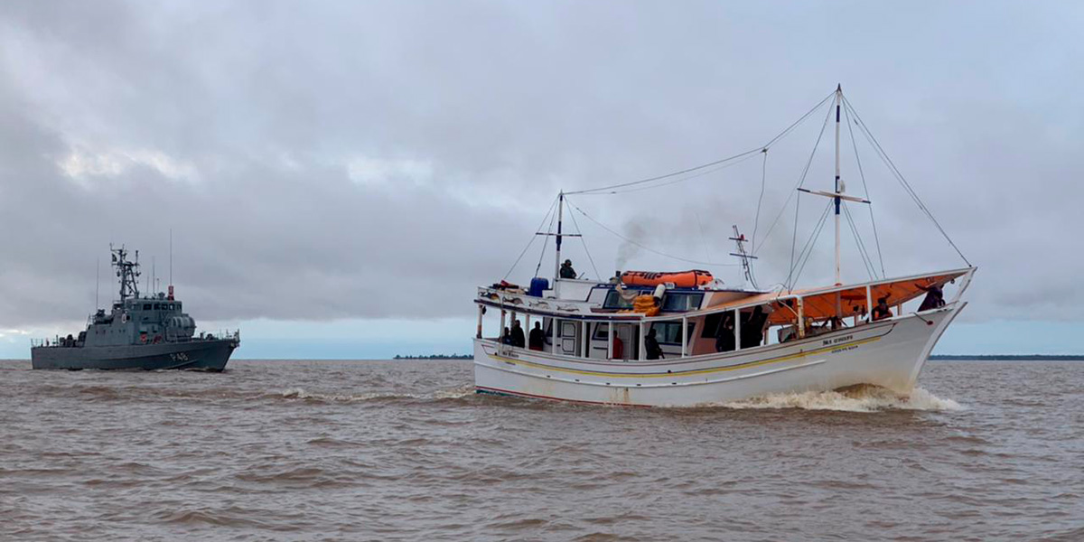 Marinha apreende mais uma embarcação venezuelana na costa do Amapá